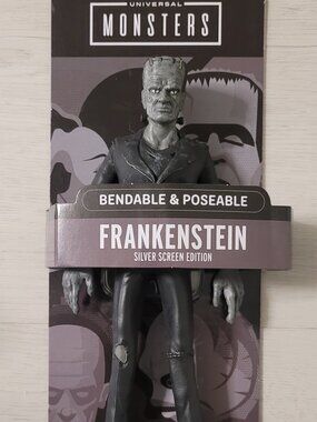 The Noble Collection Universal Monsters - Frankenstein 7" bendable figure